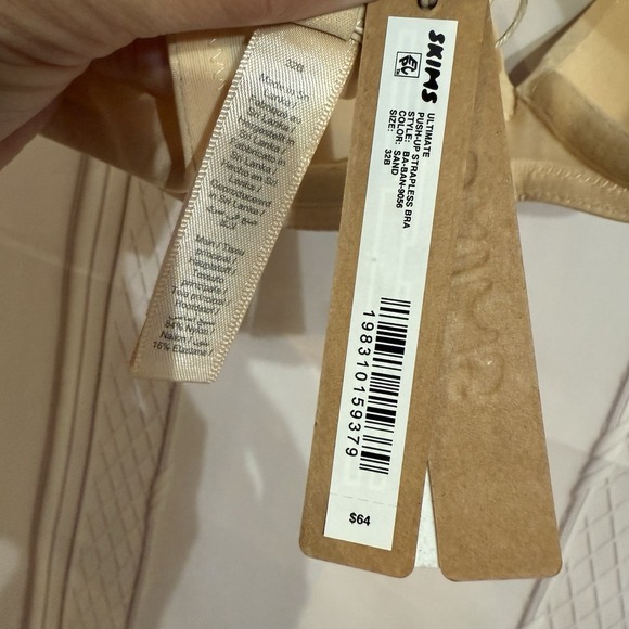 Skims Ultimate Push Up Strapless Bra In Sand Size 32B NWT $64 - Picture 5 of 12